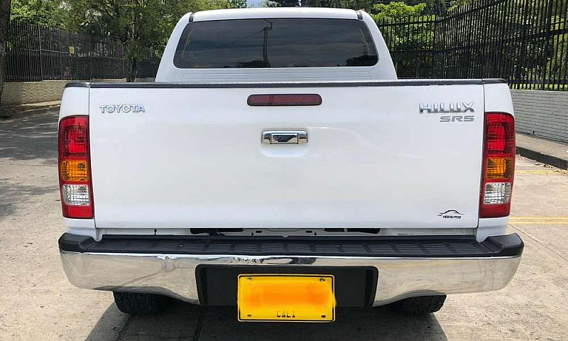 Toyota Hilux 4X4...