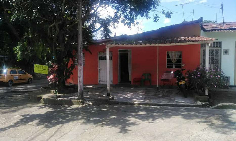 Vendo Casa...