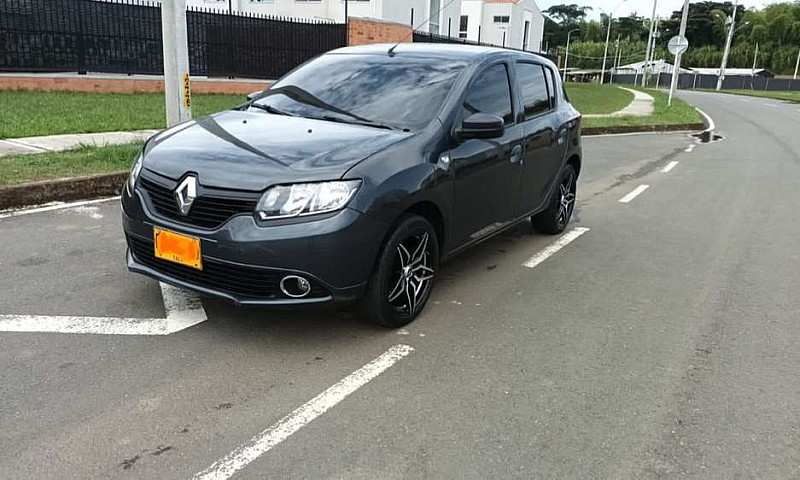 Renault Sandero 2018...