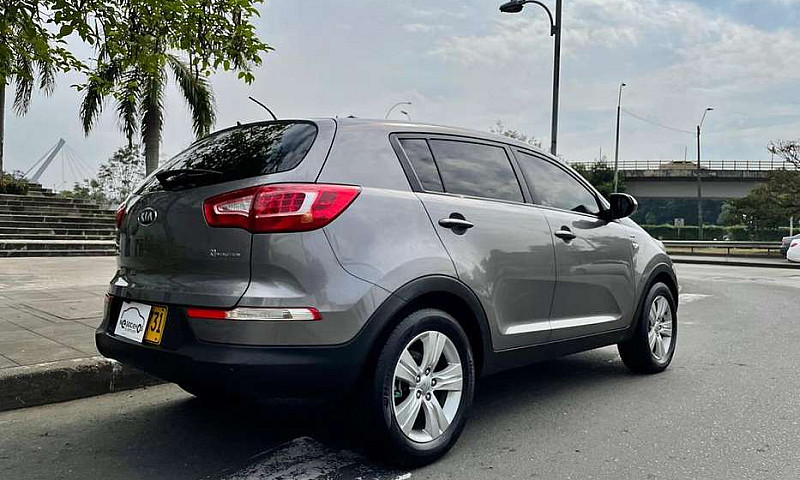 Kia Sportage Revolut...