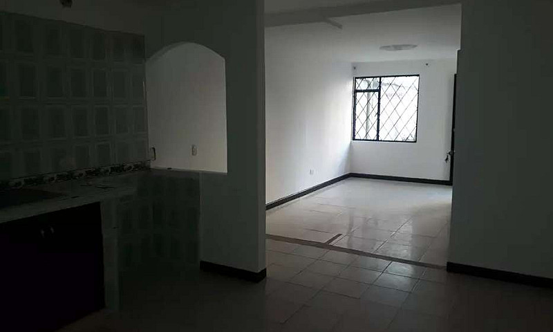 Se Vende Casa...