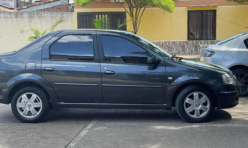 Renault Logan...