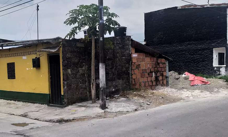 Venta De Casa Con Lo...