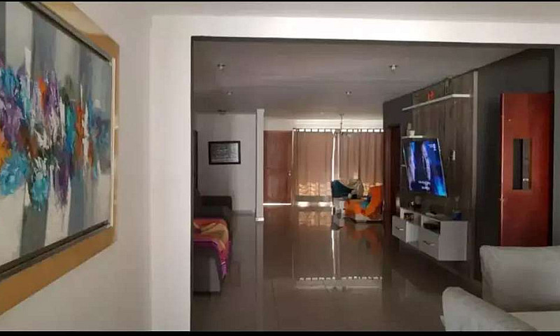 Arrienda Casa + Loca...