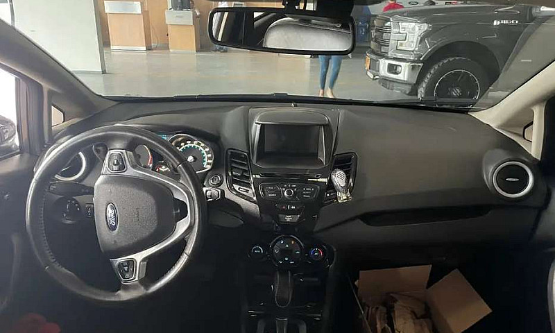 Vendo Ford Fiesta Ti...