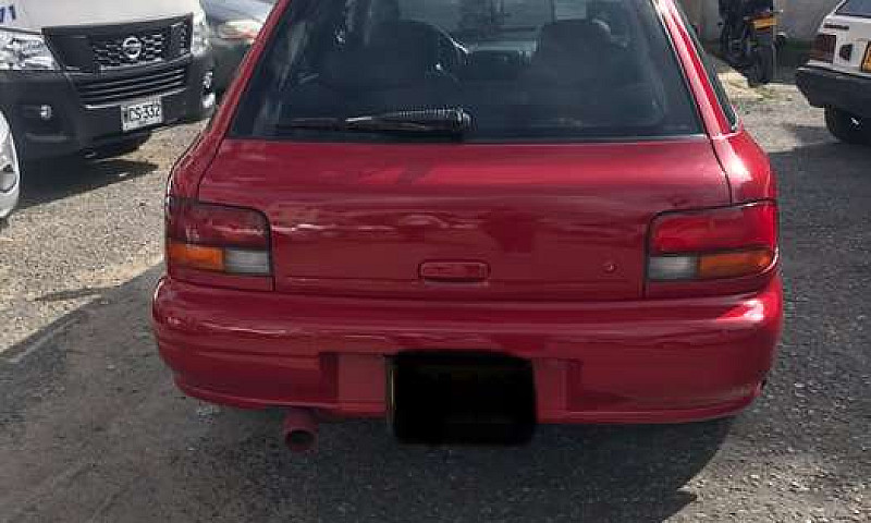 Vendo Subaru Impreza...