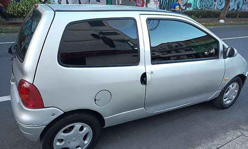Se Vende Twingo...