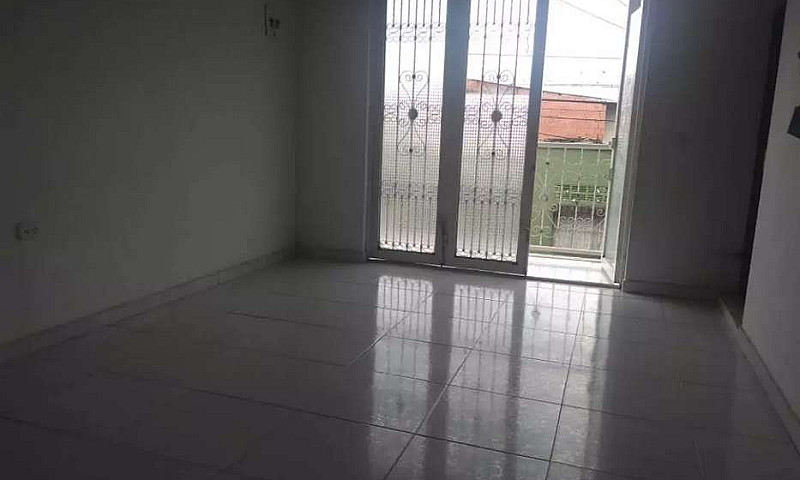 Apartamento Cerca A ...