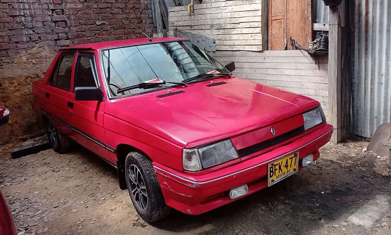 Vendo Renault 9 Brio...