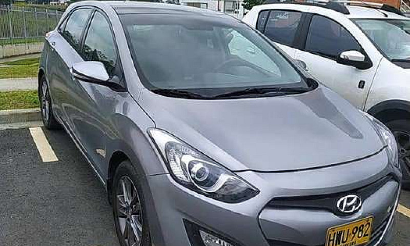 Se Vende Hyundai I30...