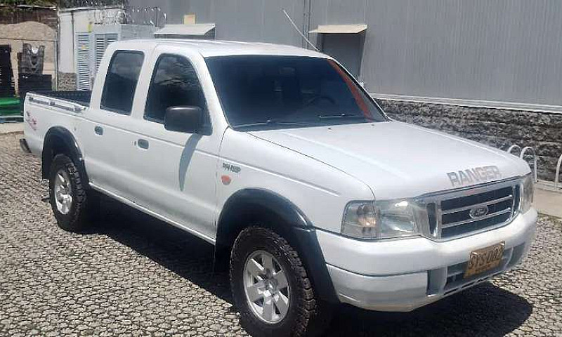 Vendo Camioneta Ford...