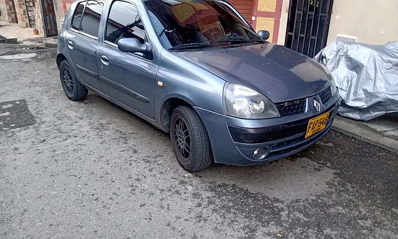 Vendo Clio...