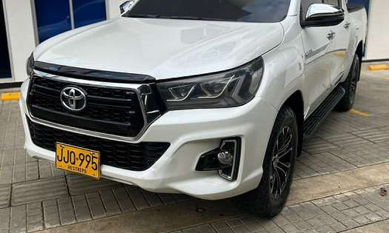 Toyota Hilux 4X4 Dis...
