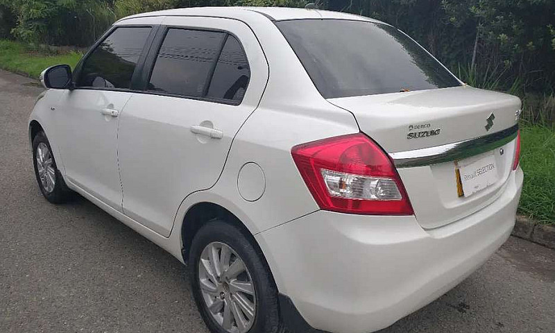 Suzuki Swift Dzire 2...