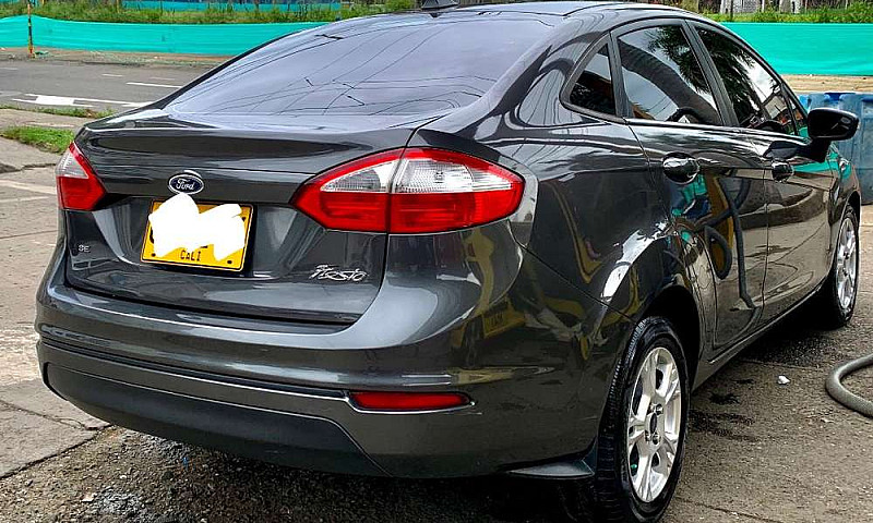 Hermoso Ford Fiesta ...