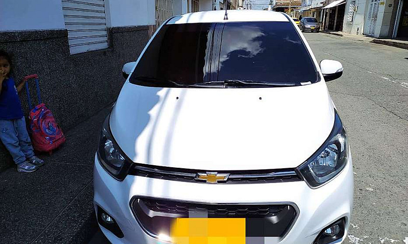 Chevrolet Beat Premi...