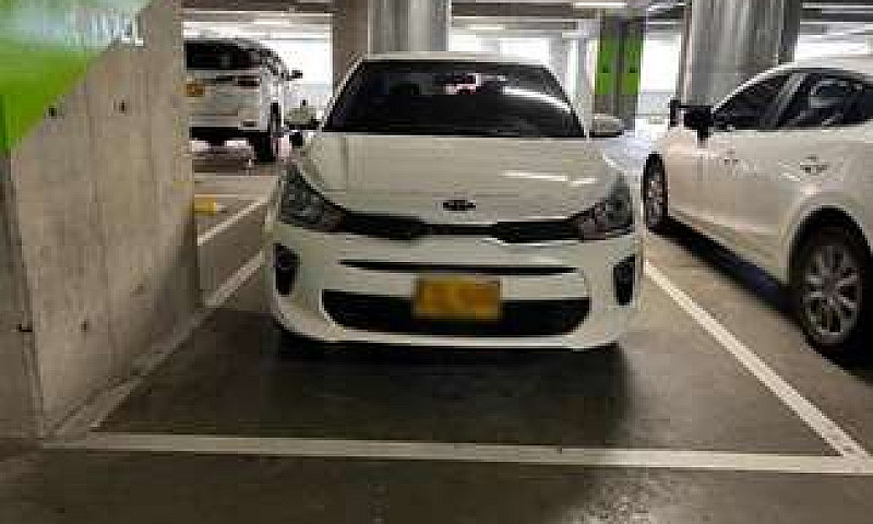 Vendo Kia Rio Excele...