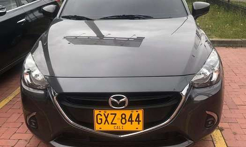 Mazda 2 Touring Seda...