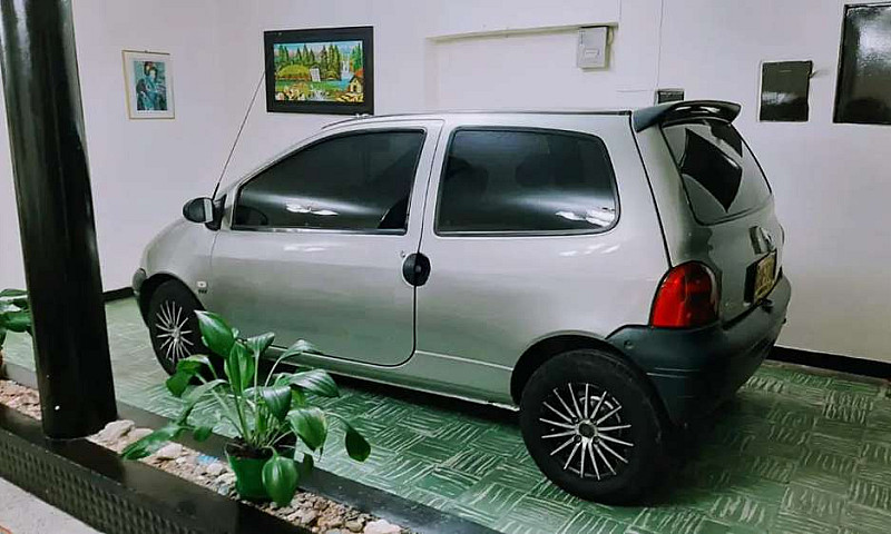 Se Vende Twingo 2010...