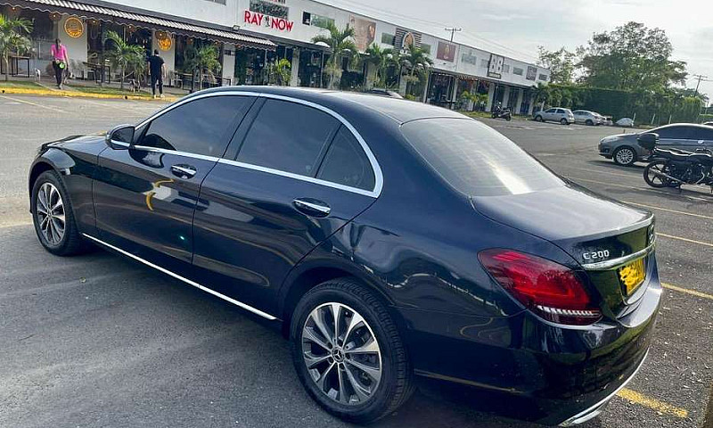 Mercedes Benz C200 E...