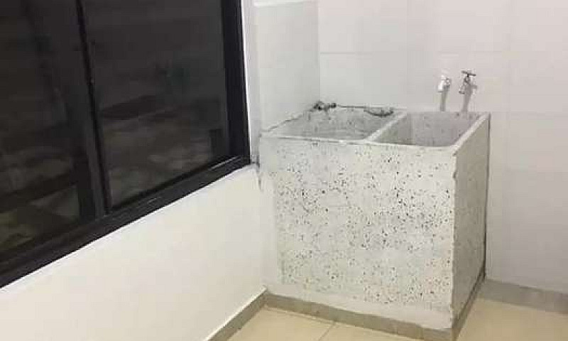 Se Arrienda Habitaci...