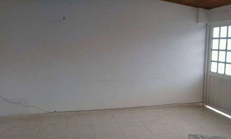 Hermosa Casa, Muy Ec...