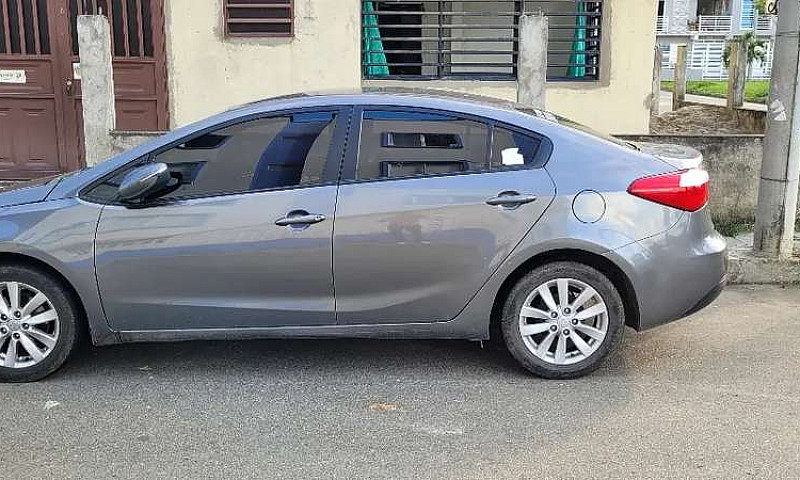 Se Vende Kia Cerato ...