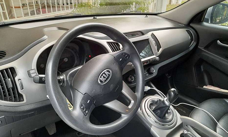Kia Esportage Revolu...
