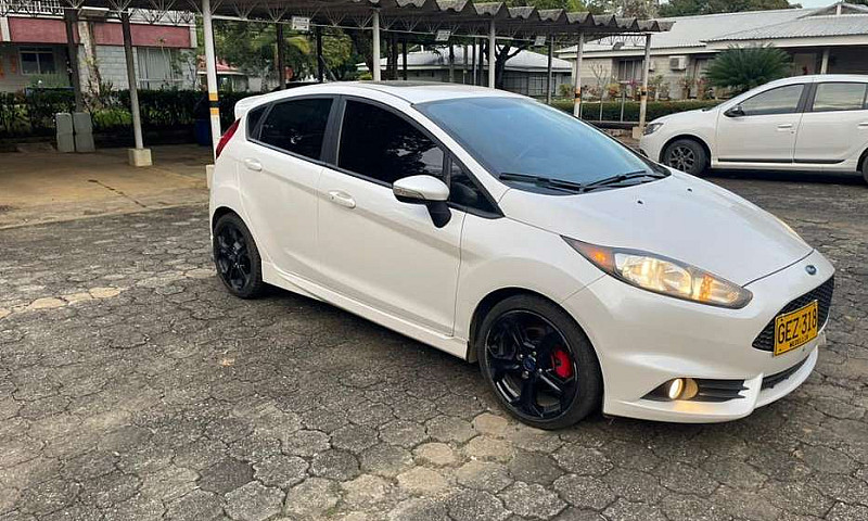 Ford Fiesta St 1.6 T...