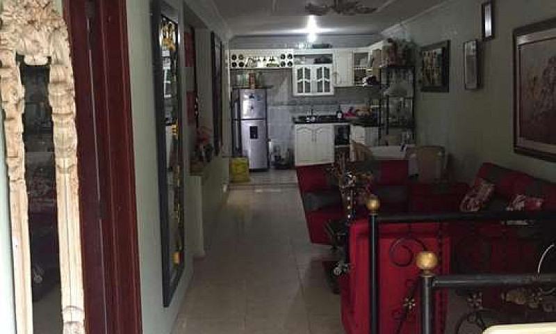Casa De 3 Niveles En...