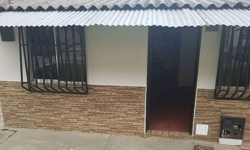 Casa En Arriendo Com...