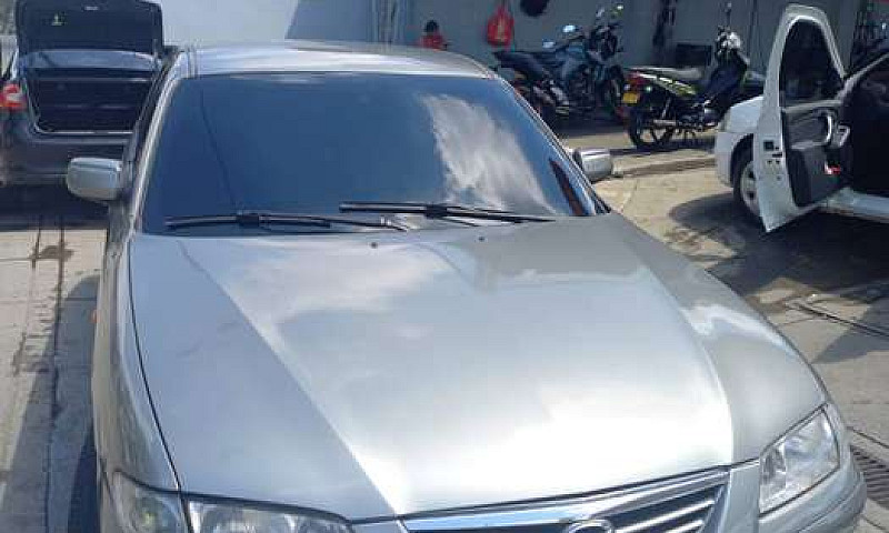 Carro Mazda 626 Mile...