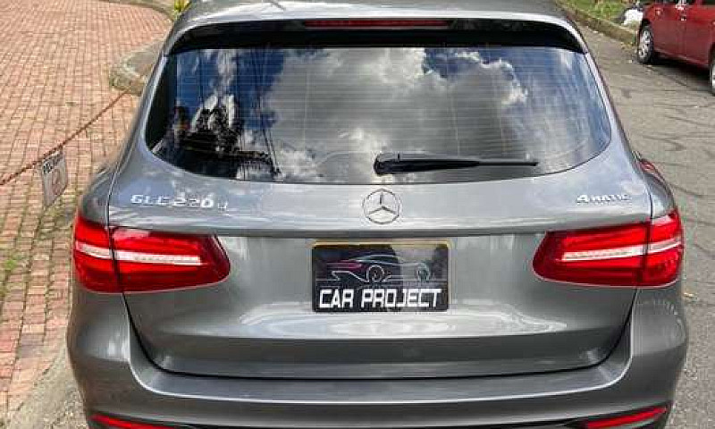 Mercedes Benz Glc 22...