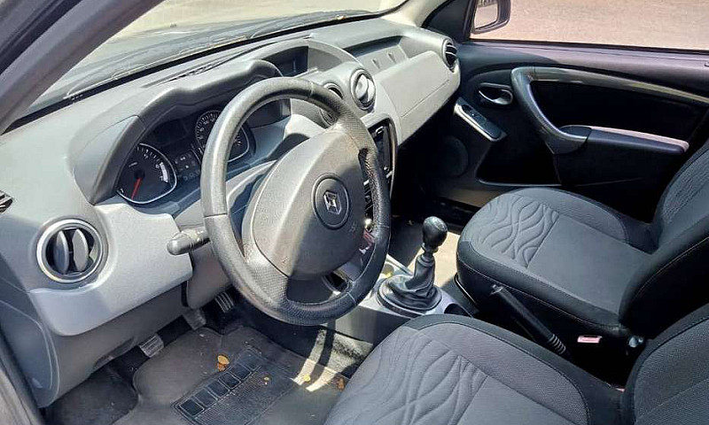 Renault Duster Dinam...