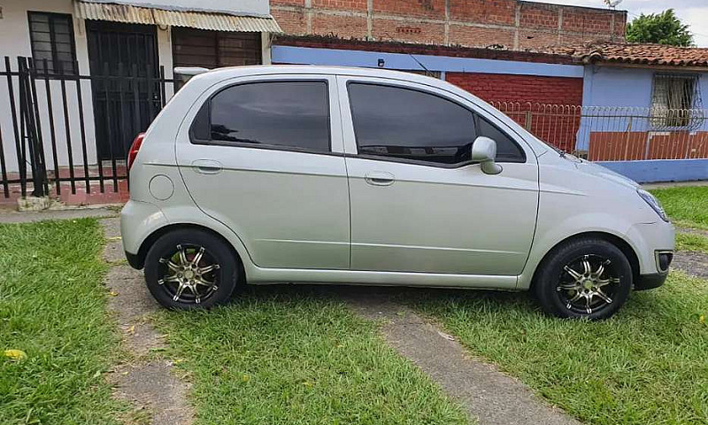 Vendo Chevrolet Spar...
