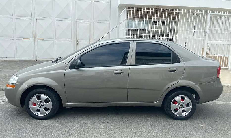 Se Vende Aveo Family...