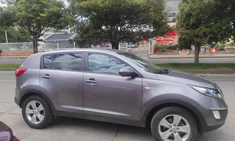 Kia Sportage Revolut...