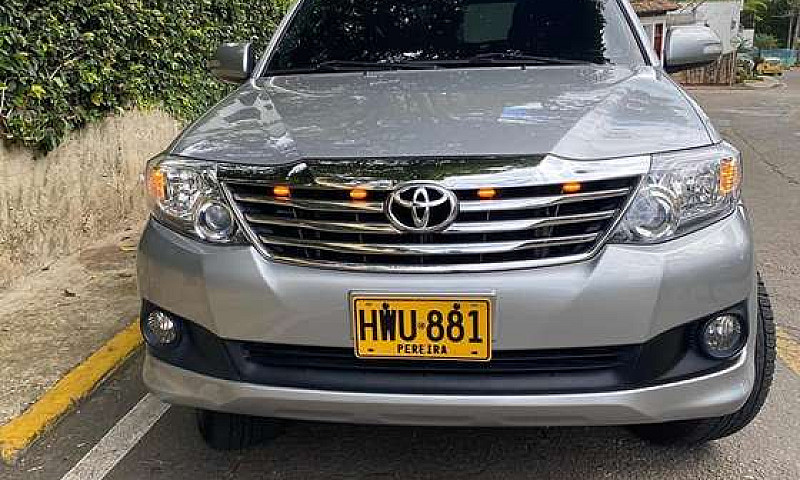 Fortuner Sr5 2015 4X...