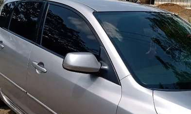 Vendo Mazda 3...