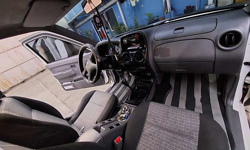 Vendo Carro Nissan D...