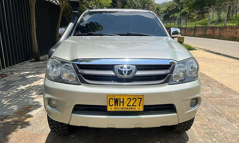 Fortuner 2008 Gasoli...