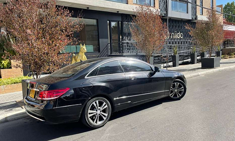 Mercedes Benz E250 C...