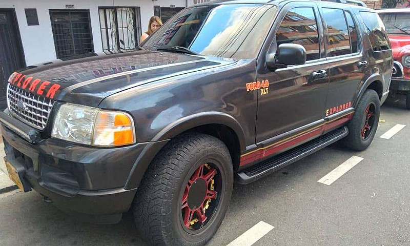 Ford Explorer 2004 A...