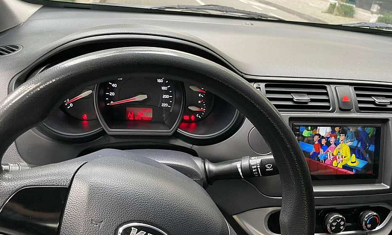 Vendo Kia Rio Sedan ...