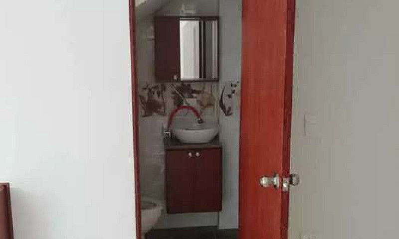 Casa Nueva Barrio Tr...