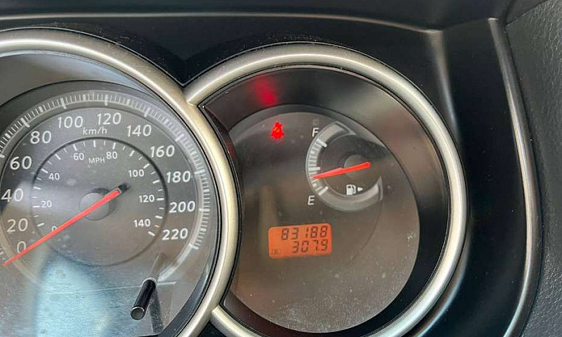 Nissan Tiida Premium...