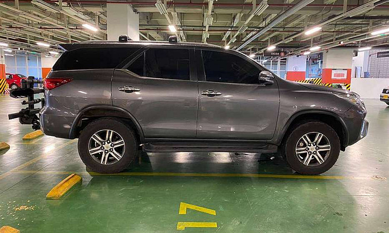 Toyota Fortuner...