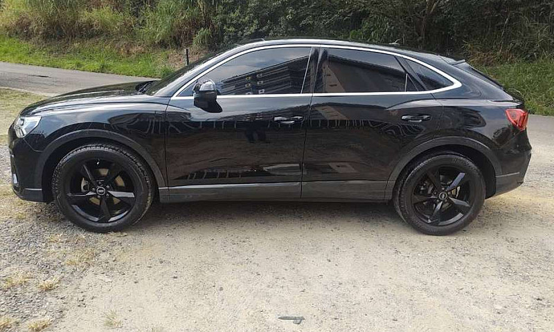 Audi Q3 Sport Back 2...