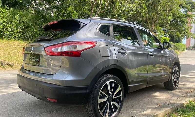 Nissan Qashqai Exclu...