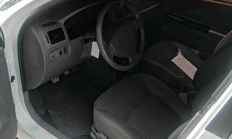 Kia Río Estius  2015...
